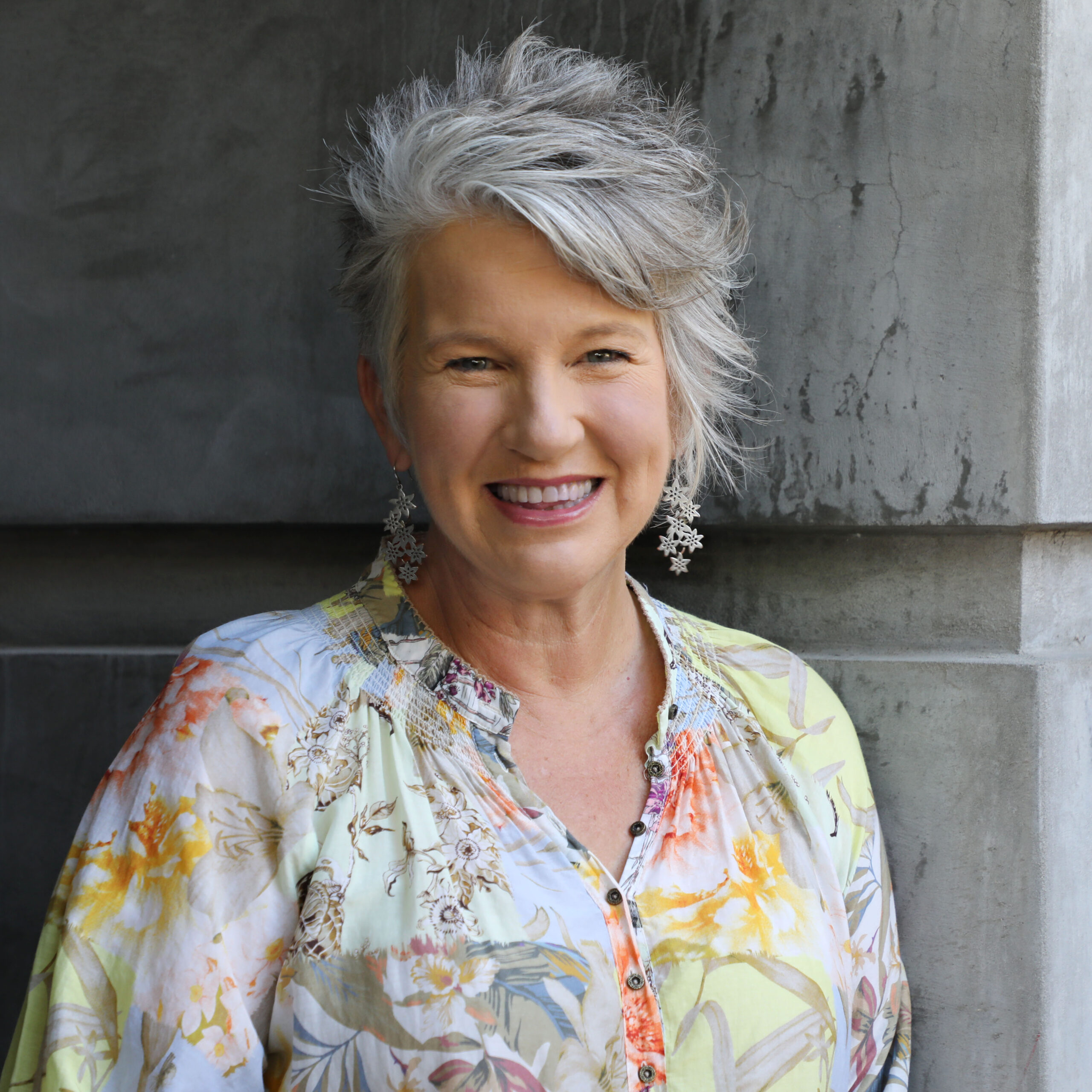 Sophie Thomson image